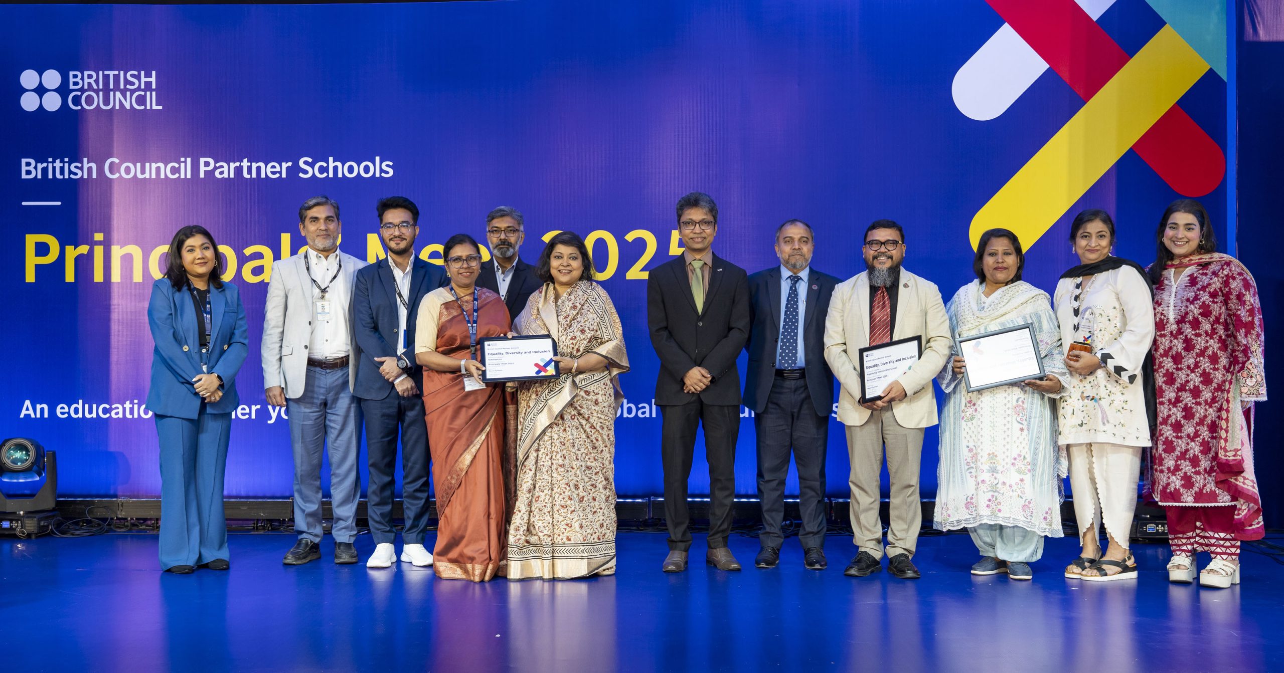 ব্রিটিশ কাউন্সিল পার্টনার স্কুলস প্রিন্সিপালস’ মিট ২০২৫ অনুষ্ঠানে পুরস্কৃত হলো ইংরেজি মাধ্যমের ১৮টি স্কুল 15