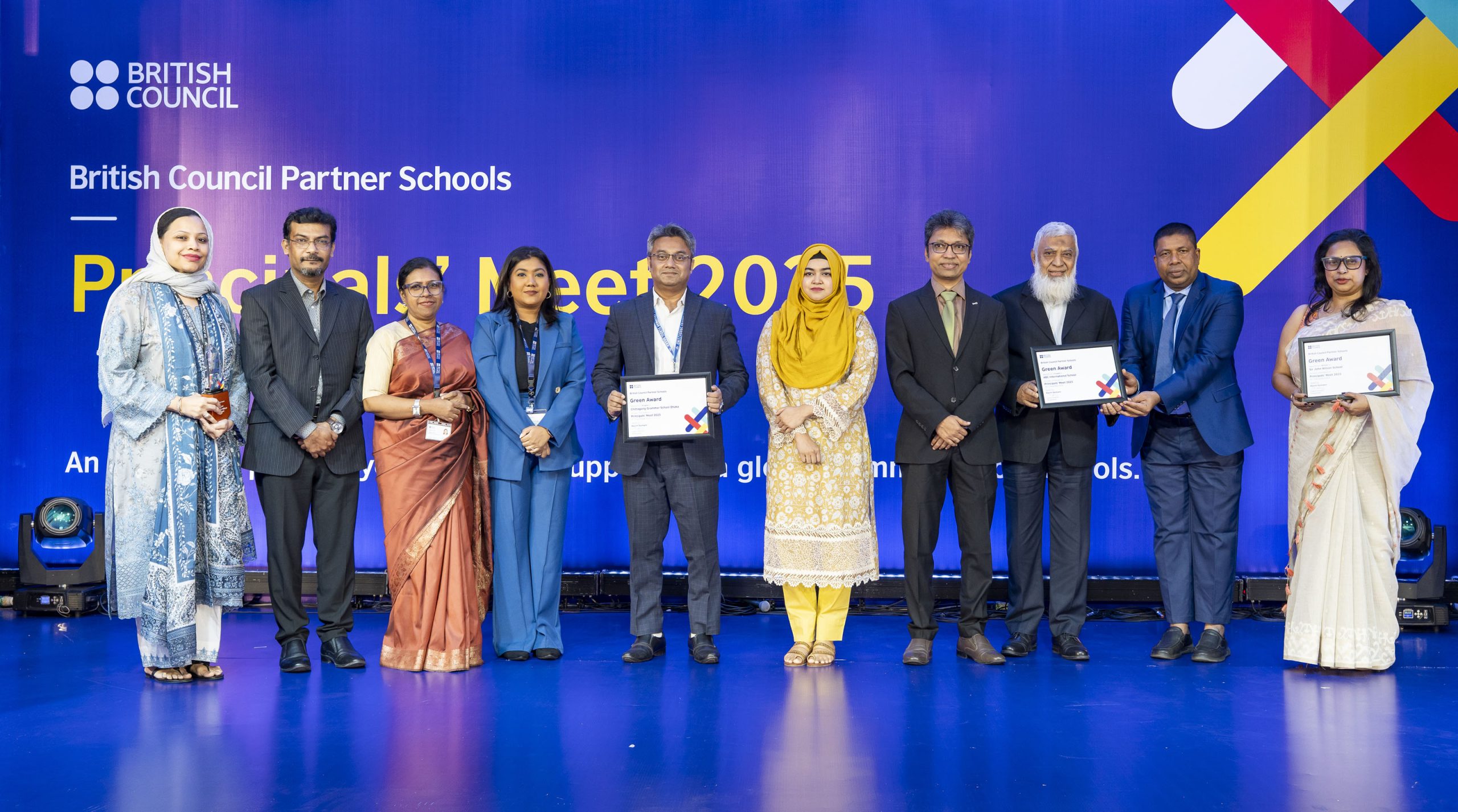 ব্রিটিশ কাউন্সিল পার্টনার স্কুলস প্রিন্সিপালস’ মিট ২০২৫ অনুষ্ঠানে পুরস্কৃত হলো ইংরেজি মাধ্যমের ১৮টি স্কুল 16