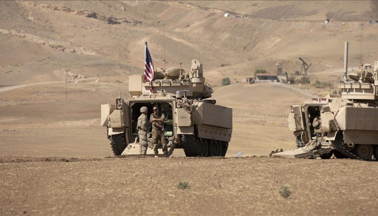 সিরিয়ায় আইএসের অতর্কিত হামলায় মার্কিন সেনাসহ ৩ জন নিহত 1 সিরিয়ায় আইএসের অতর্কিত হামলায় মার্কিন সেনাসহ ৩ জন নিহত 1