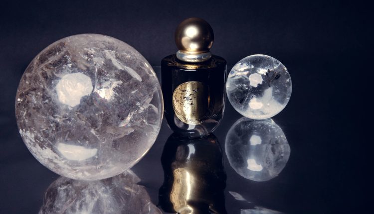 জাপানে ‘চাঁদের গন্ধে’ তৈরি পারফিউম! 1