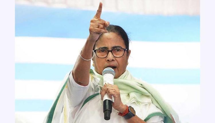 "ভারতীয় নাগরিকদের বাংলাদেশে ঠেলে পাঠানো হচ্ছে': মমতা বন্দ্যোপাধ্যায় 1 "ভারতীয় নাগরিকদের বাংলাদেশে ঠেলে পাঠানো হচ্ছে': মমতা বন্দ্যোপাধ্যায় 1