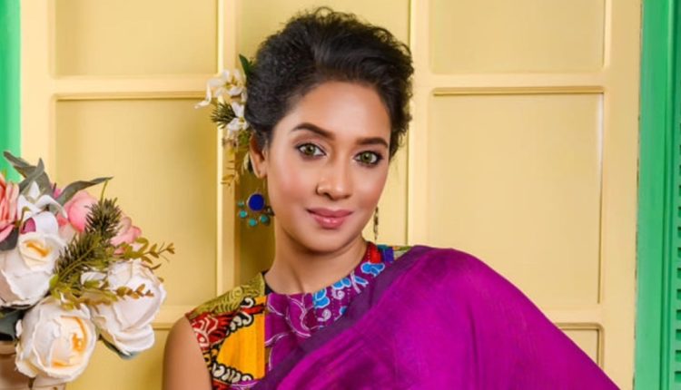 মৌটুসীর অভিনয়ে ফেরা 1 মৌটুসীর অভিনয়ে ফেরা 1