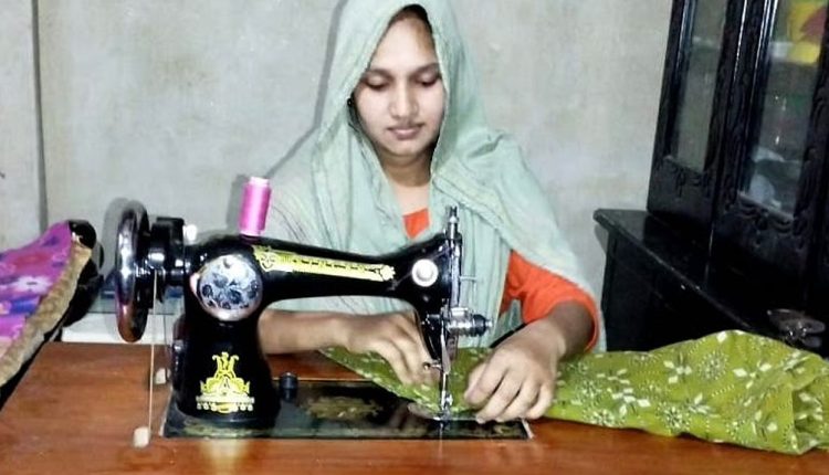 পা সেলাই মেশিনে কাজ করলে নারীদের কী ক্ষতি হতে পারে? 1 পা সেলাই মেশিনে কাজ করলে নারীদের কী ক্ষতি হতে পারে? 1